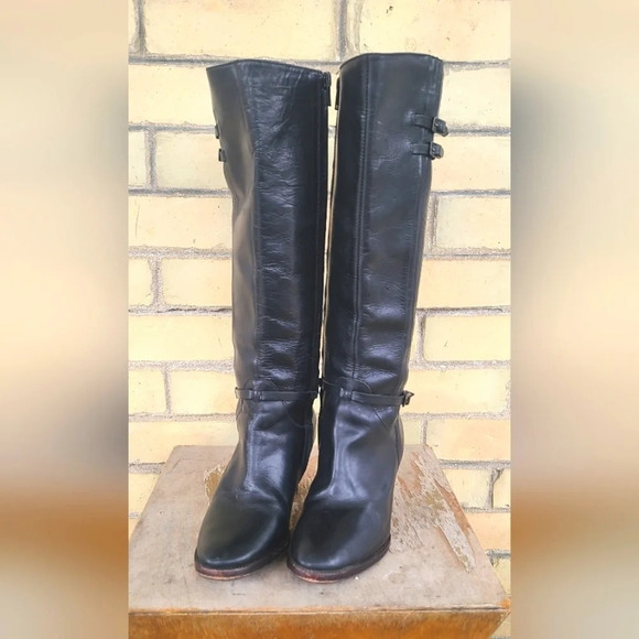 Vintage Frye Heeled Boots - Picture 6 of 11
